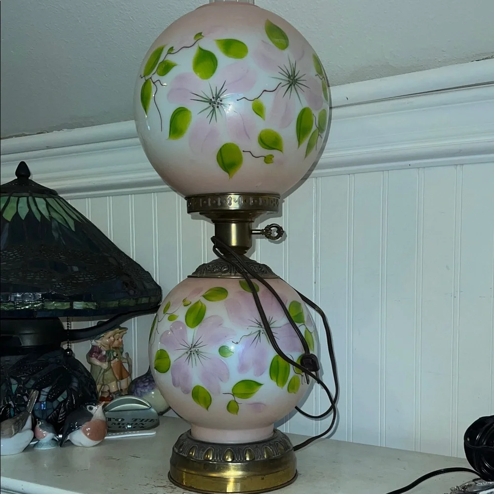 Vintage Hedco Double Globe Gone W/The Wind Electric Hurricane Lamp Floral 3 Way
